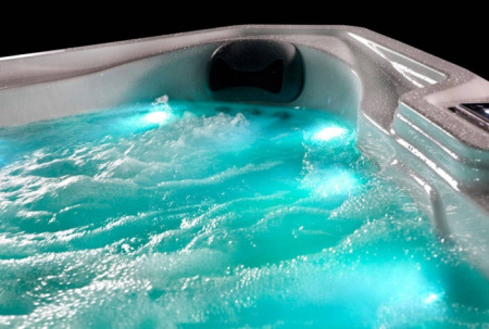 Гидромассажный СПА бассейн Sunrans SR801А